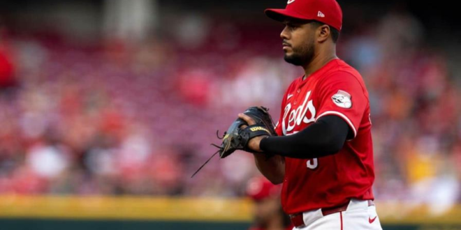 Jeimer Candelario estaba programado a regresar esta semana al equipo grande de los Rojos de Cincinnati.
